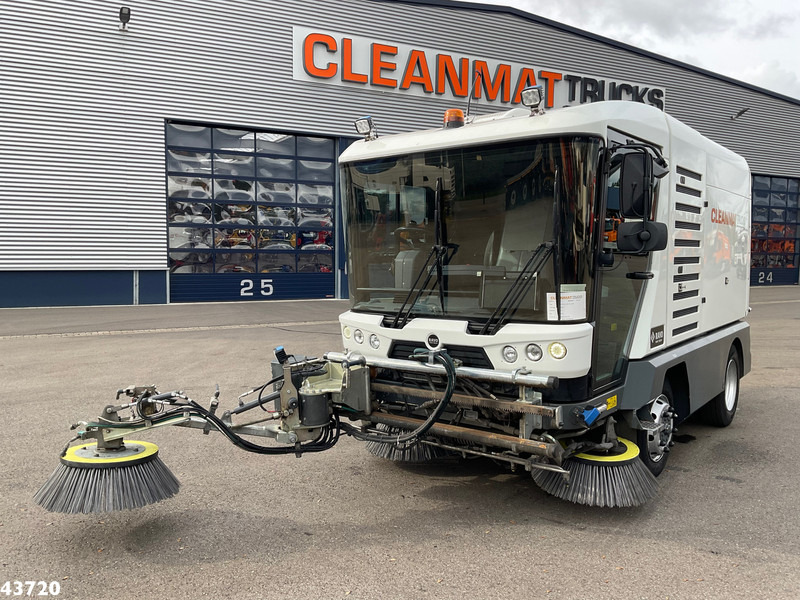 Ravo 540 STH Euro 6 with 3-rd brush - Autočistilica: slika 3 Ravo 540 STH Euro 6 with 3-rd brush - Autočistilica: slika 3