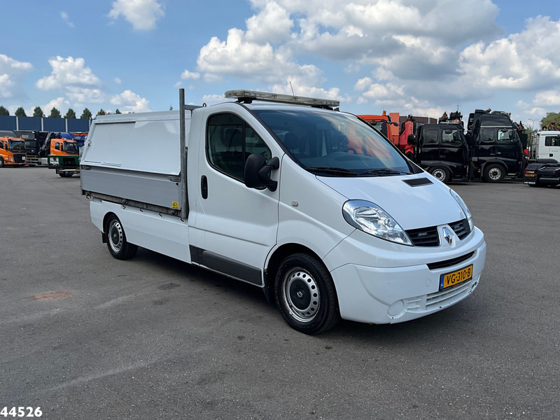 Renault Trafic 2.0 dCi Veeg-vuil kipper - Kamion za smeće: slika 5 Renault Trafic 2.0 dCi Veeg-vuil kipper - Kamion za smeće: slika 5
