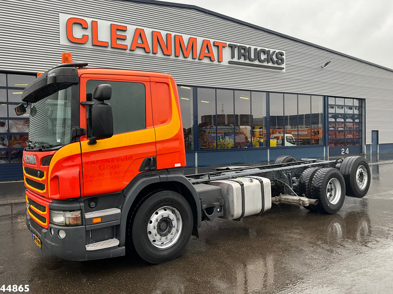 Scania P 280 Chassis cabine with PTO - Kamion sa golom šasijom i zatvorenom kabinom: slika 2 Scania P 280 Chassis cabine with PTO - Kamion sa golom šasijom i zatvorenom kabinom: slika 2