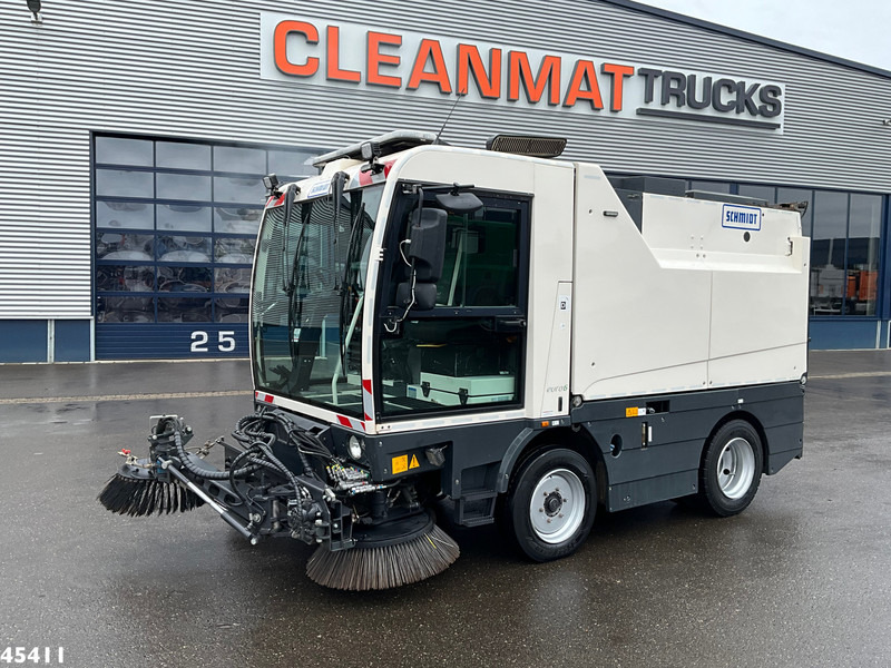 Schmidt Cleango 500 Compact Euro 6 with 3-rd brush - Autočistilica: slika 2 Schmidt Cleango 500 Compact Euro 6 with 3-rd brush - Autočistilica: slika 2