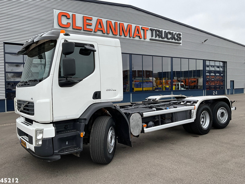 Volvo FE 260 Chassis cabine with PTO Just 199.470 km! - Kamion sa golom šasijom i zatvorenom kabinom: slika 1 Volvo FE 260 Chassis cabine with PTO Just 199.470 km! - Kamion sa golom šasijom i zatvorenom kabinom: slika 1