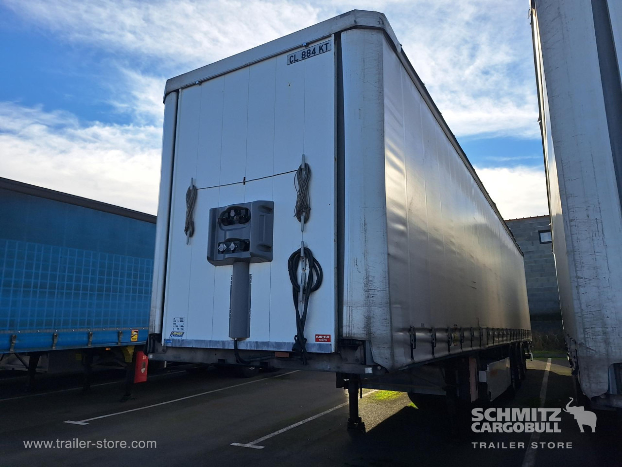 FRUEHAUF Curtainsider Standard Taillift - Poluprikolica sa ceradom: slika 3 FRUEHAUF Curtainsider Standard Taillift - Poluprikolica sa ceradom: slika 3