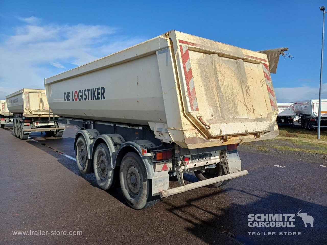 LANGENDORF Auflieger Kipper Stahlrundmulde 24m³ - Poluprikolica istovarivača: slika 5 LANGENDORF Auflieger Kipper Stahlrundmulde 24m³ - Poluprikolica istovarivača: slika 5