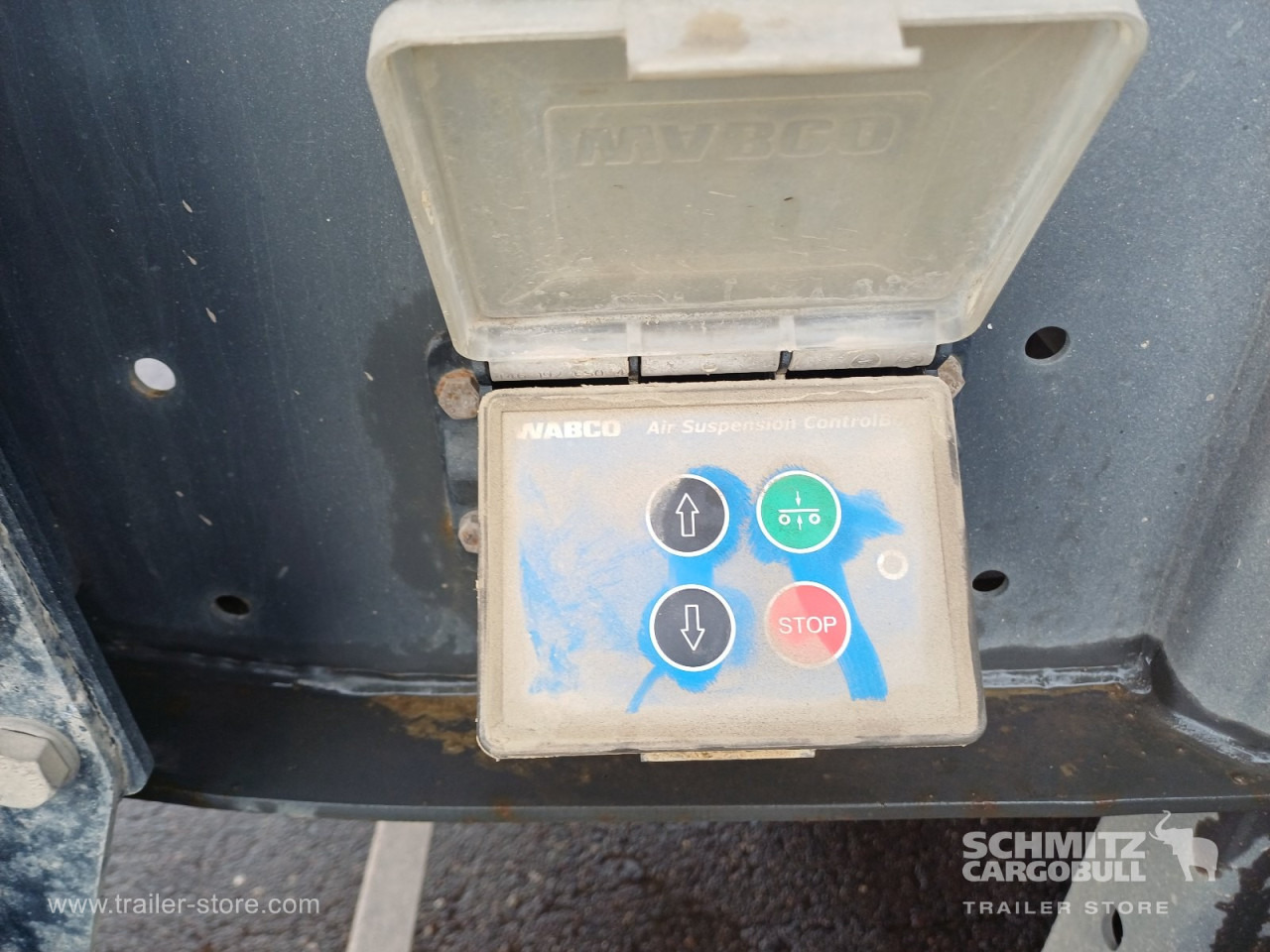 LANGENDORF Auflieger Kipper Stahlrundmulde 24m³ - Poluprikolica istovarivača: slika 4 LANGENDORF Auflieger Kipper Stahlrundmulde 24m³ - Poluprikolica istovarivača: slika 4