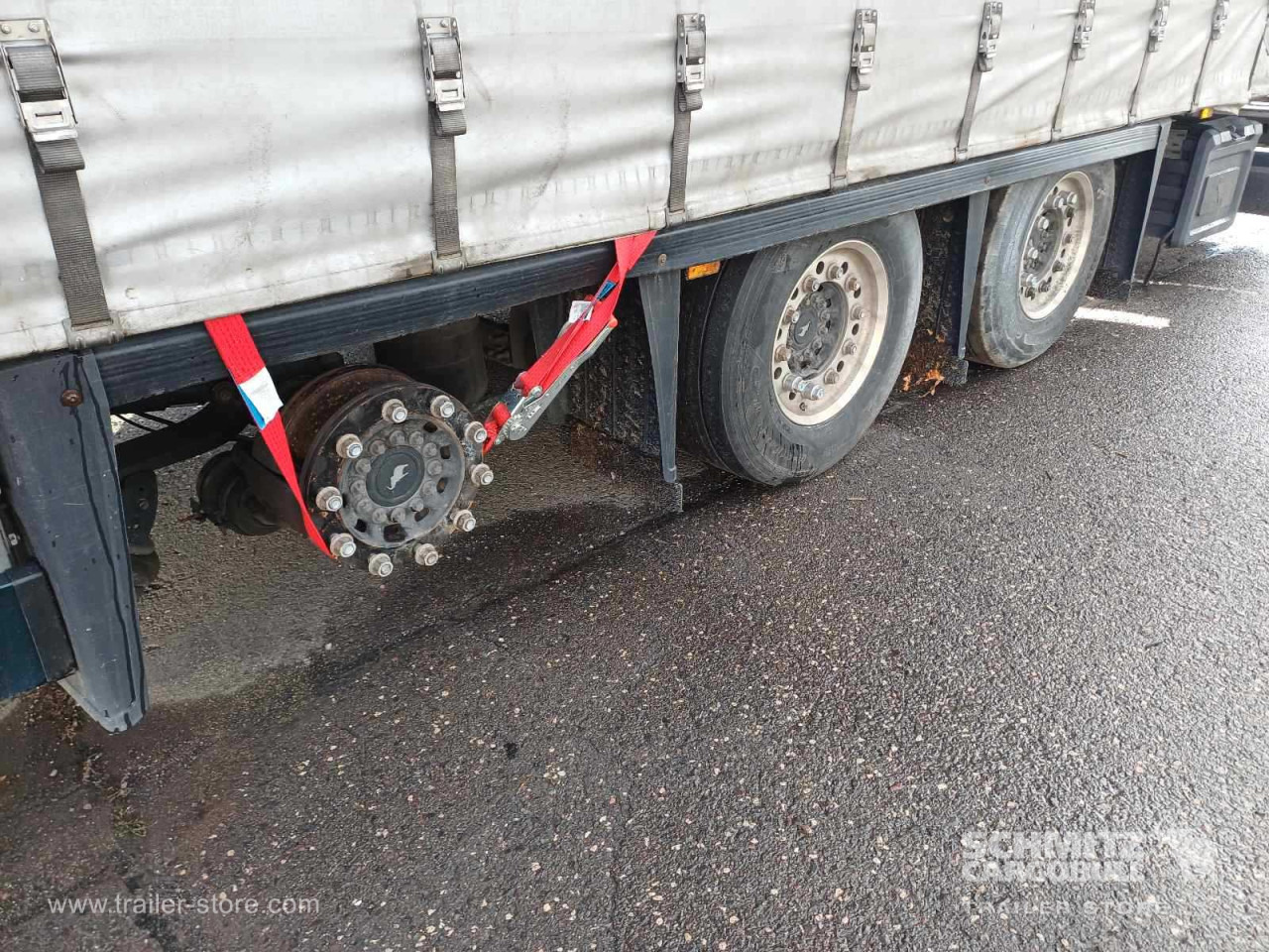 SCHMITZ Auflieger Curtainsider Mega - Poluprikolica sa ceradom: slika 3 SCHMITZ Auflieger Curtainsider Mega - Poluprikolica sa ceradom: slika 3
