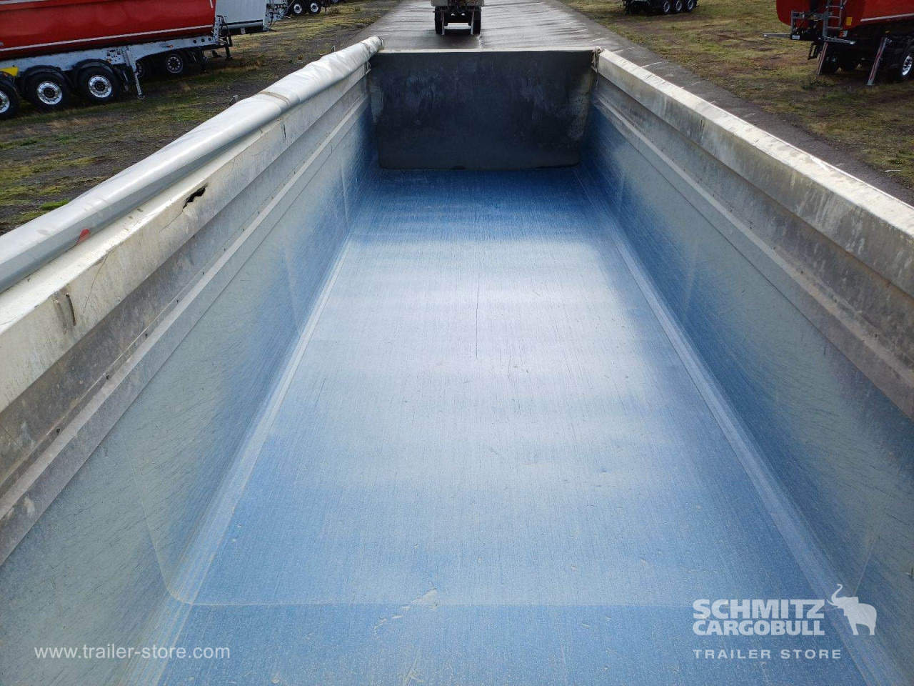 SCHMITZ Auflieger Kipper Alukastenmulde 24m³ - Poluprikolica istovarivača: slika 5 SCHMITZ Auflieger Kipper Alukastenmulde 24m³ - Poluprikolica istovarivača: slika 5