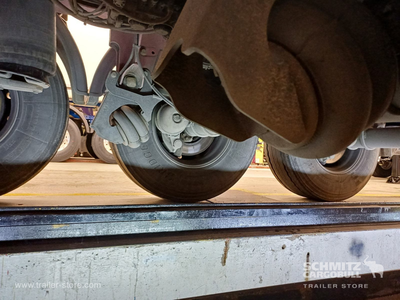 SCHMITZ Auflieger Kipper Alukastenmulde 24m³ - Poluprikolica istovarivača: slika 3 SCHMITZ Auflieger Kipper Alukastenmulde 24m³ - Poluprikolica istovarivača: slika 3