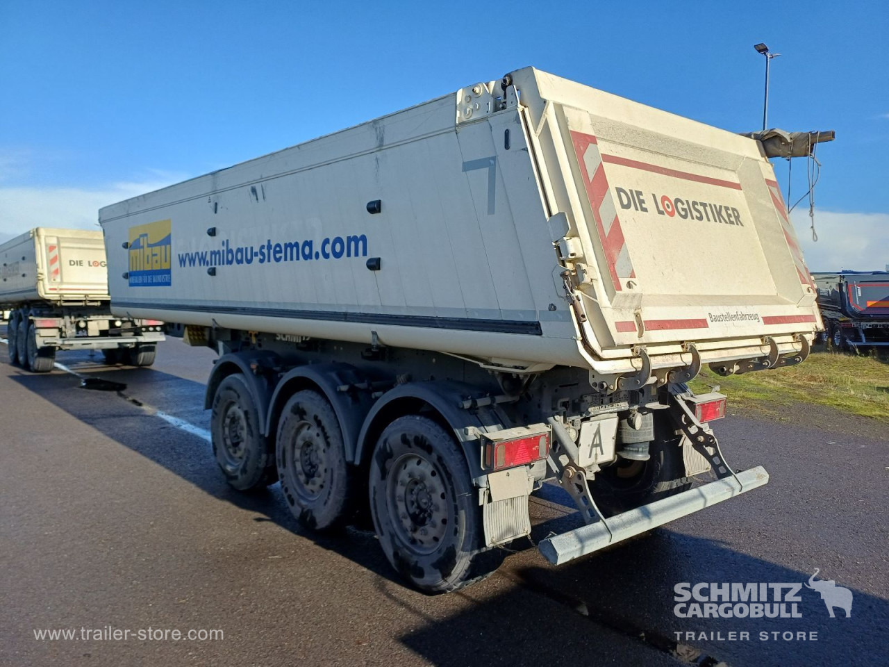 SCHMITZ Auflieger Kipper Alukastenmulde 24m³ - Poluprikolica istovarivača: slika 4 SCHMITZ Auflieger Kipper Alukastenmulde 24m³ - Poluprikolica istovarivača: slika 4