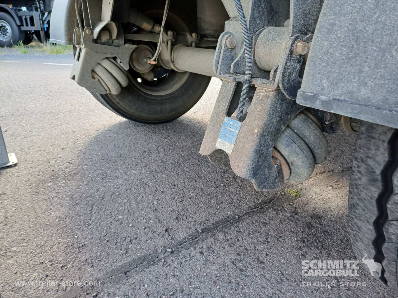 SCHMITZ Auflieger Kipper Alukastenmulde 24m³ - Poluprikolica istovarivača: slika 4 SCHMITZ Auflieger Kipper Alukastenmulde 24m³ - Poluprikolica istovarivača: slika 4