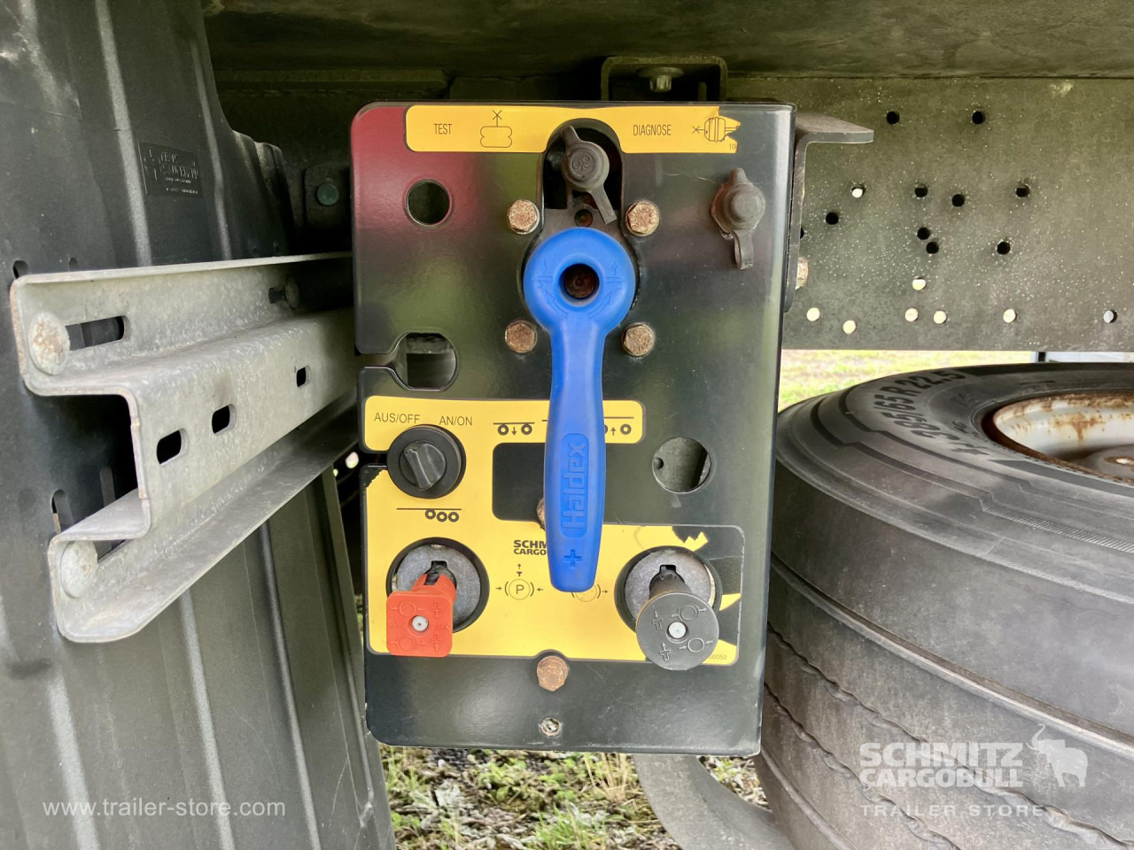 SCHMITZ Auflieger Tiefkühler Standard Double deck - Izotermička poluprikolica: slika 5 SCHMITZ Auflieger Tiefkühler Standard Double deck - Izotermička poluprikolica: slika 5