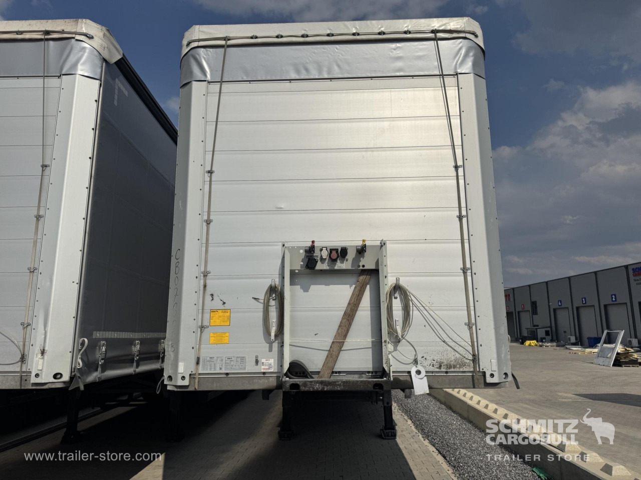 SCHMITZ Curtainsider Standard - Poluprikolica sa ceradom: slika 3 SCHMITZ Curtainsider Standard - Poluprikolica sa ceradom: slika 3