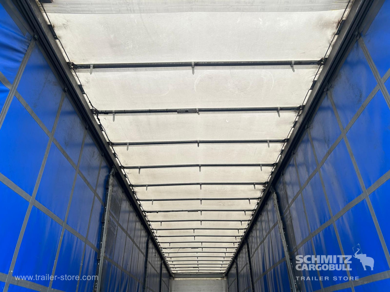 SCHMITZ Curtainsider Euroliner - Poluprikolica sa ceradom: slika 4 SCHMITZ Curtainsider Euroliner - Poluprikolica sa ceradom: slika 4