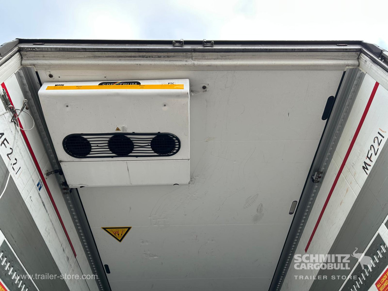 SCHMITZ Reefer Multitemp - Izotermička poluprikolica: slika 5 SCHMITZ Reefer Multitemp - Izotermička poluprikolica: slika 5