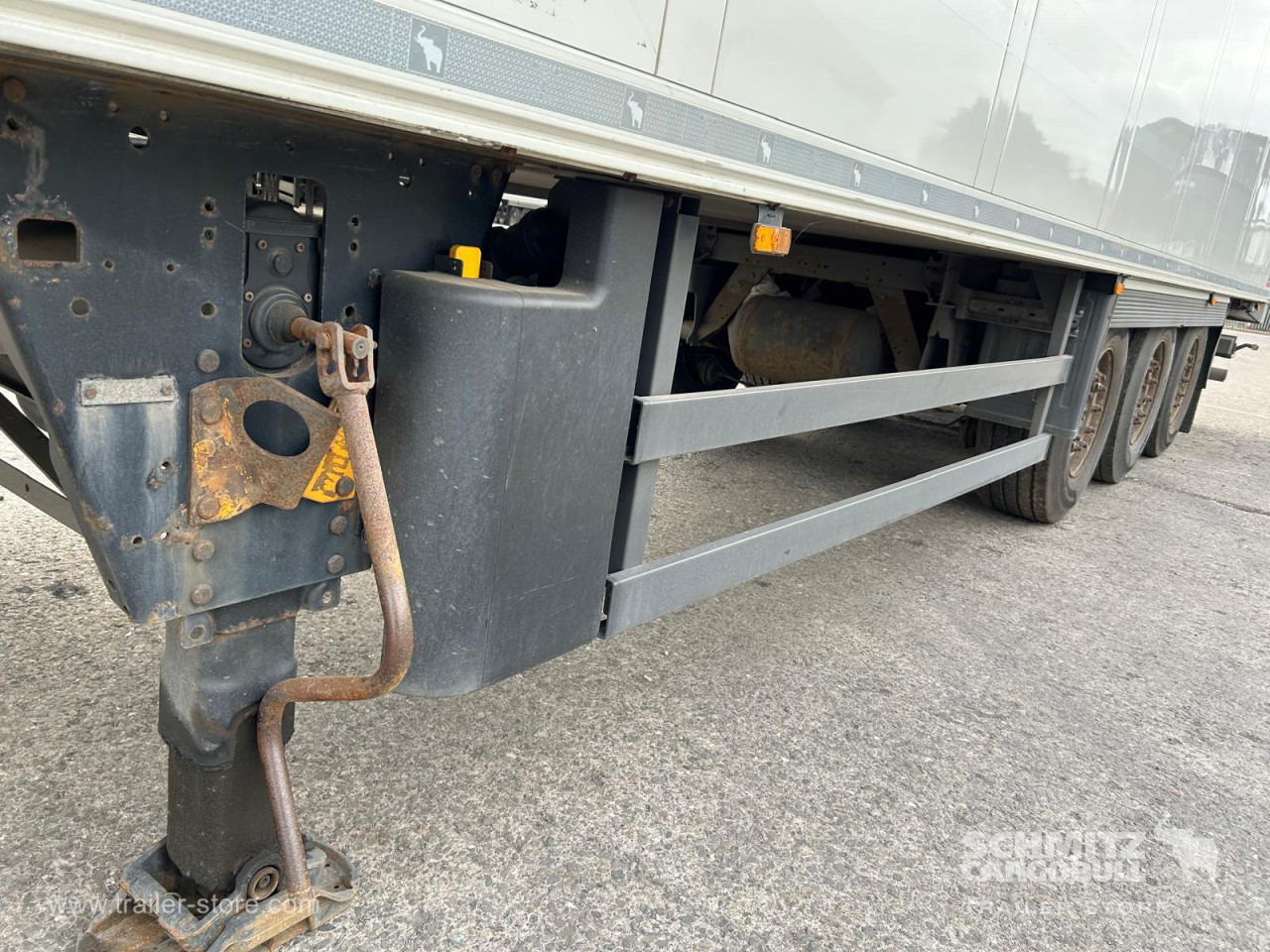 SCHMITZ Reefer Multitemp - Izotermička poluprikolica: slika 2 SCHMITZ Reefer Multitemp - Izotermička poluprikolica: slika 2