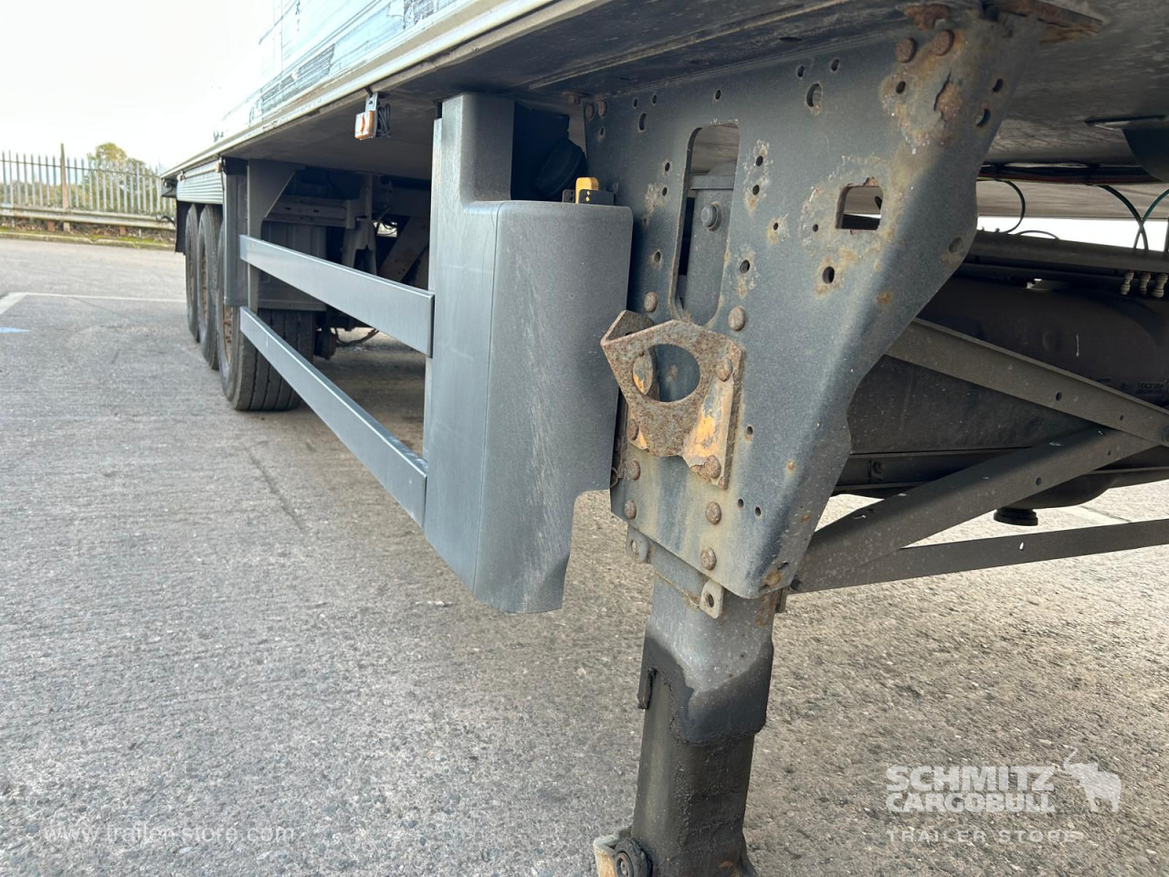 Izotermička poluprikolica SCHMITZ Reefer Standard: slika 7 Izotermička poluprikolica SCHMITZ Reefer Standard: slika 7