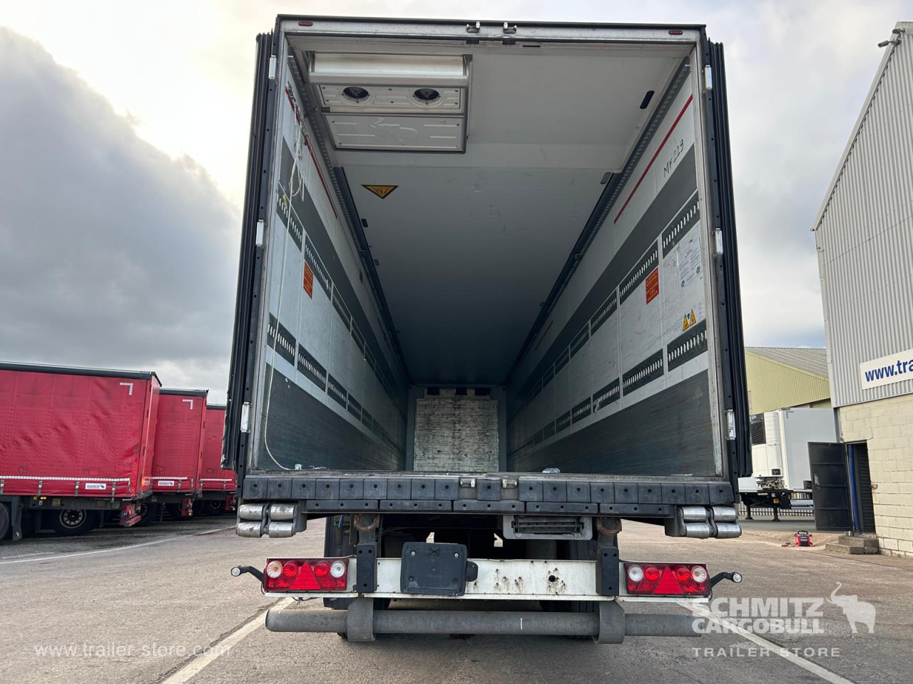 Izotermička poluprikolica SCHMITZ Reefer Standard: slika 9 Izotermička poluprikolica SCHMITZ Reefer Standard: slika 9