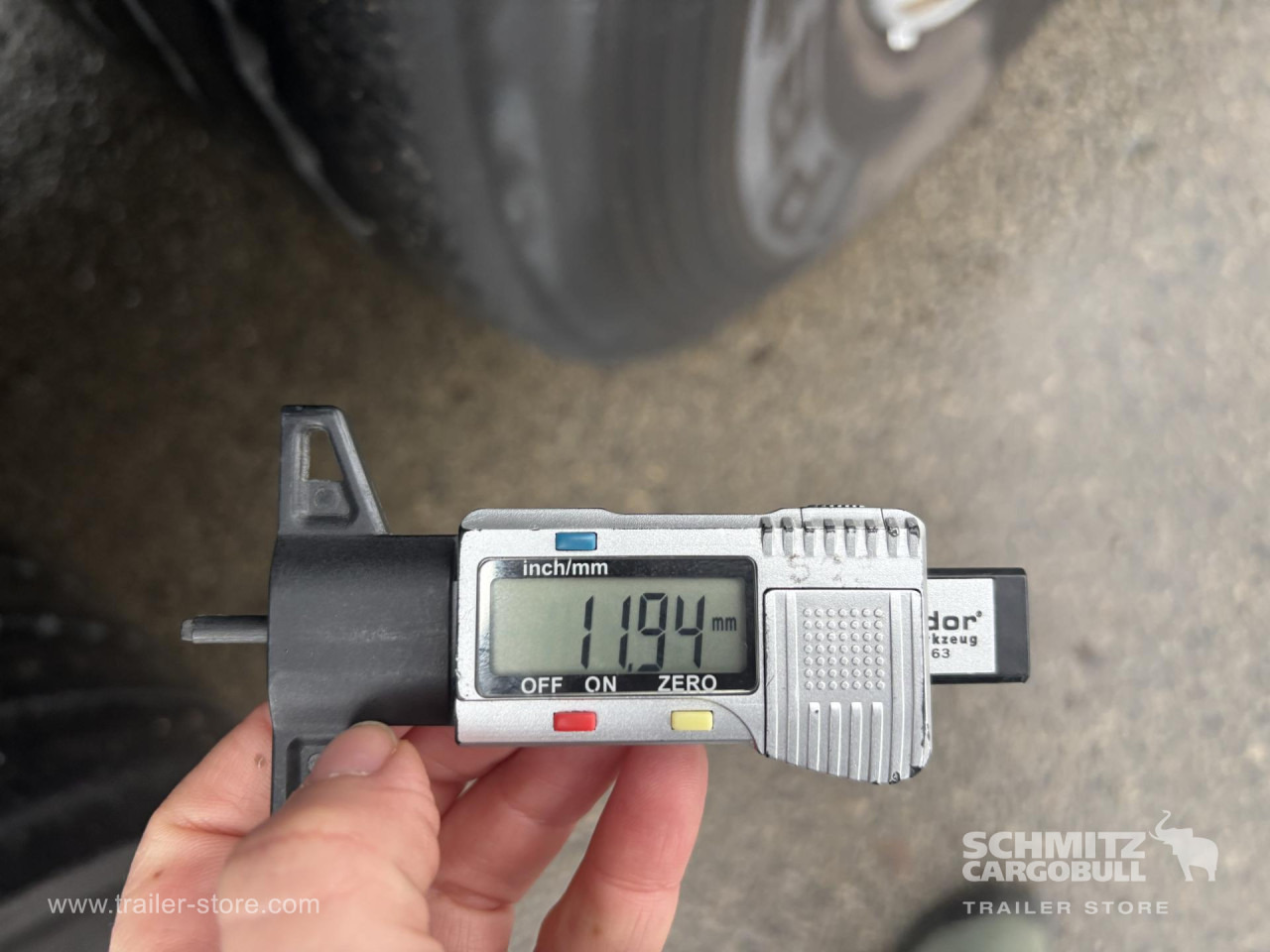 SCHMITZ Curtainsider Standard - Poluprikolica sa ceradom: slika 4 SCHMITZ Curtainsider Standard - Poluprikolica sa ceradom: slika 4