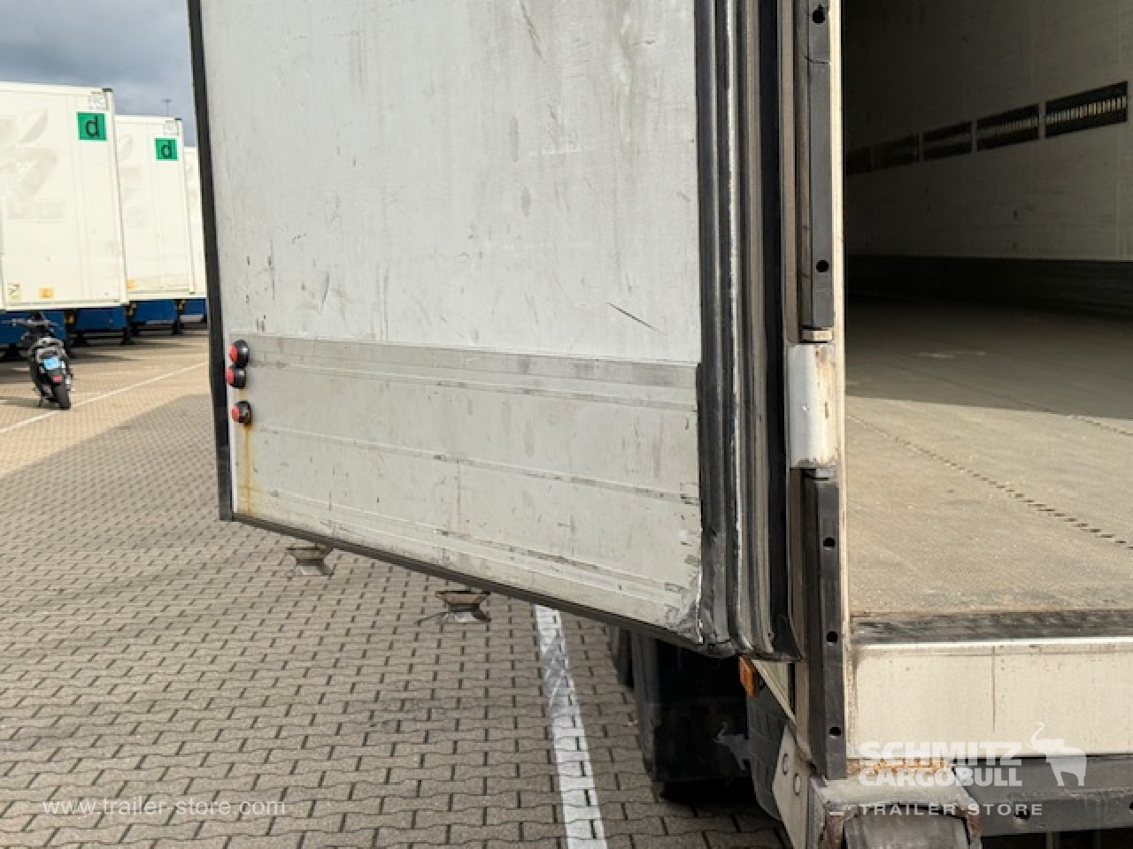 SCHMITZ Oplegger Vries Multitemp - Izotermička poluprikolica: slika 3 SCHMITZ Oplegger Vries Multitemp - Izotermička poluprikolica: slika 3
