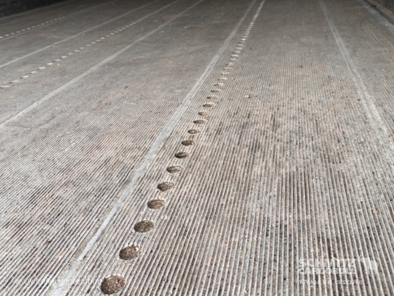 SCHMITZ Oplegger Vries Standard Taillift - Izotermička poluprikolica: slika 5 SCHMITZ Oplegger Vries Standard Taillift - Izotermička poluprikolica: slika 5