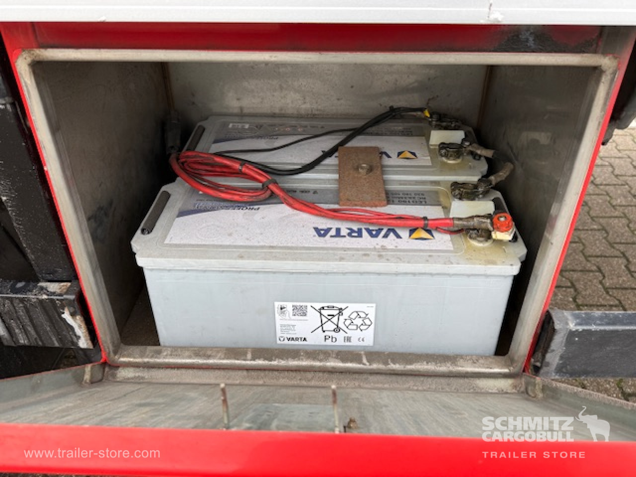 SCHMITZ Oplegger Vries Standard Taillift - Izotermička poluprikolica: slika 3 SCHMITZ Oplegger Vries Standard Taillift - Izotermička poluprikolica: slika 3