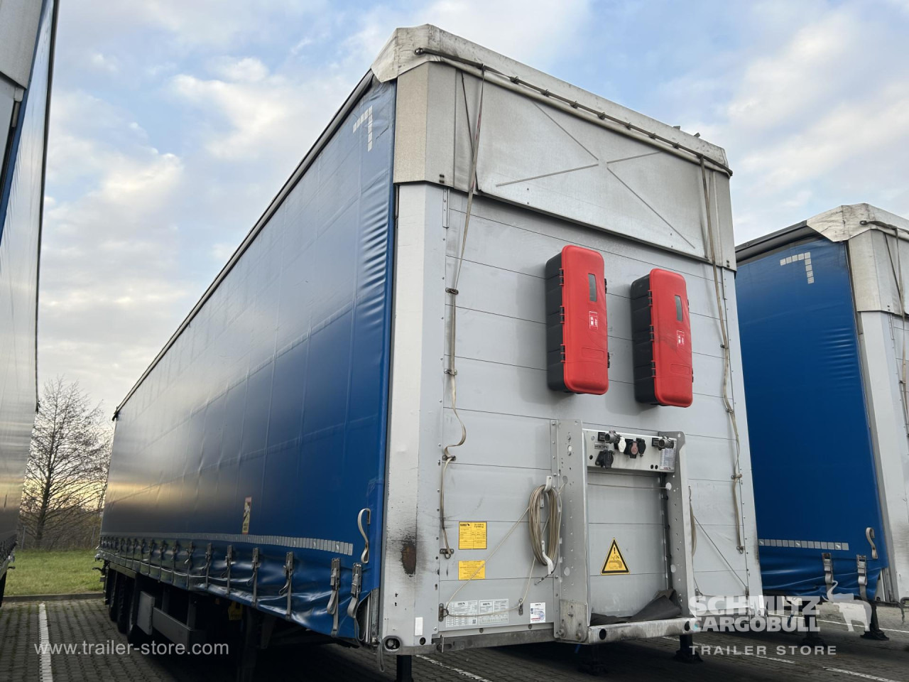 SCHMITZ Curtainsider Mega - Poluprikolica sa ceradom: slika 1 SCHMITZ Curtainsider Mega - Poluprikolica sa ceradom: slika 1