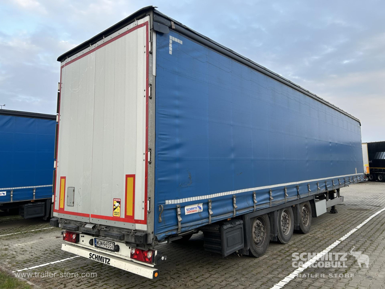 SCHMITZ Curtainsider Mega - Poluprikolica sa ceradom: slika 2 SCHMITZ Curtainsider Mega - Poluprikolica sa ceradom: slika 2