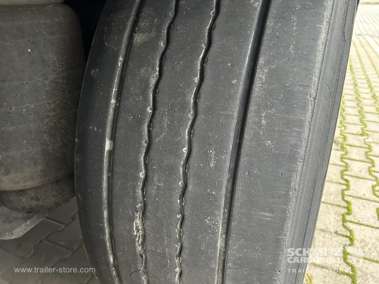 SCHMITZ Reefer Standard Double deck - Izotermička poluprikolica: slika 4 SCHMITZ Reefer Standard Double deck - Izotermička poluprikolica: slika 4