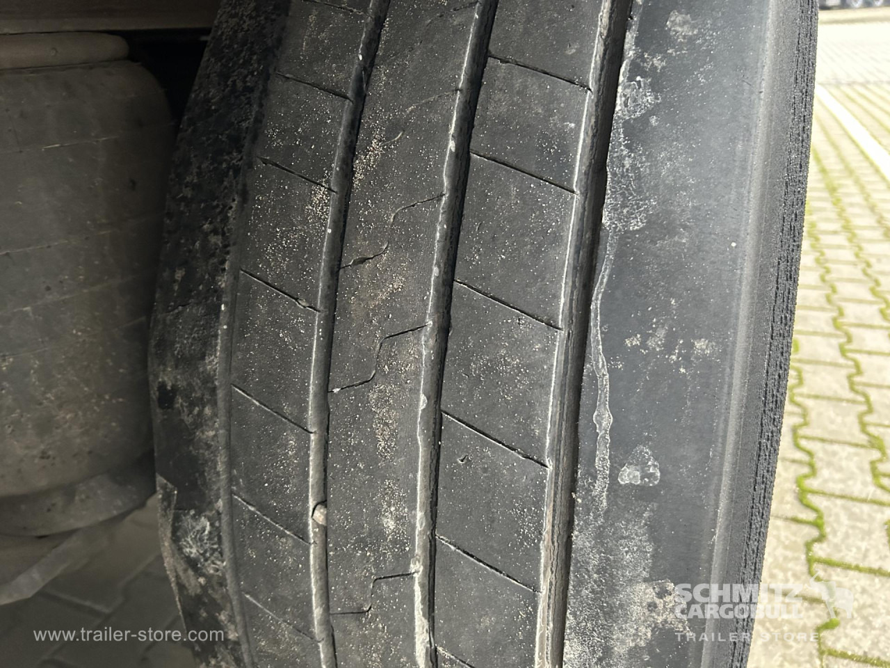 SCHMITZ Reefer Standard Double deck - Izotermička poluprikolica: slika 5 SCHMITZ Reefer Standard Double deck - Izotermička poluprikolica: slika 5