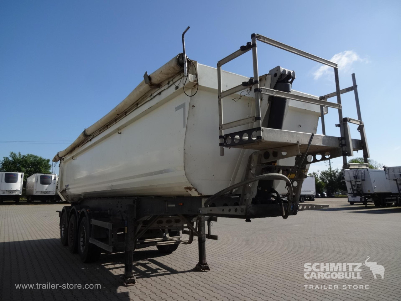 SCHMITZ Tipper Steel half pipe body 28m³ - Poluprikolica istovarivača: slika 3 SCHMITZ Tipper Steel half pipe body 28m³ - Poluprikolica istovarivača: slika 3