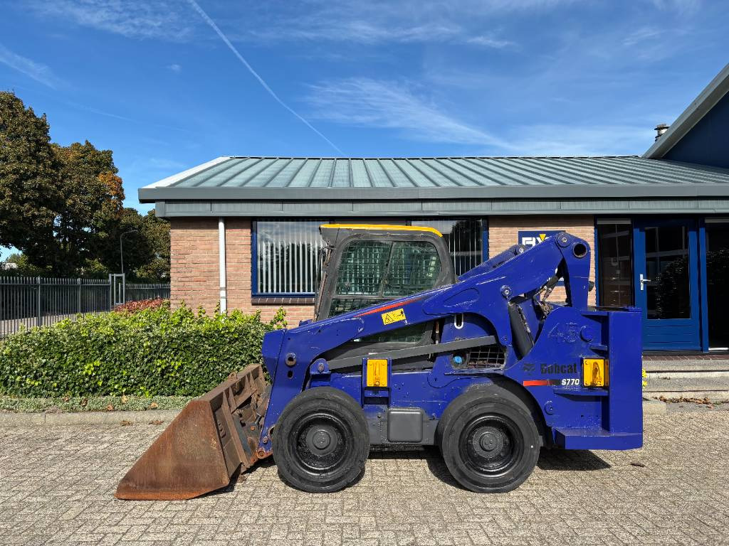 Bobcat S 770 - Mini utovarivač: slika 1 Bobcat S 770 - Mini utovarivač: slika 1