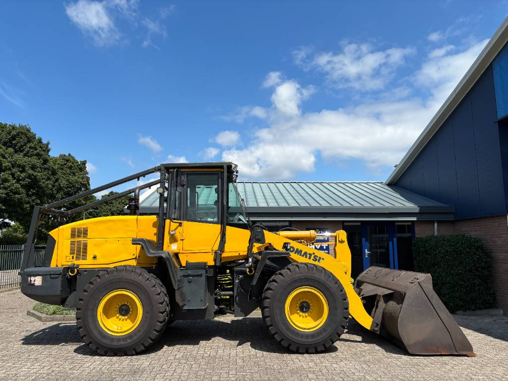 Komatsu WA 320-5 - Utovarivač točkaš: slika 3 Komatsu WA 320-5 - Utovarivač točkaš: slika 3