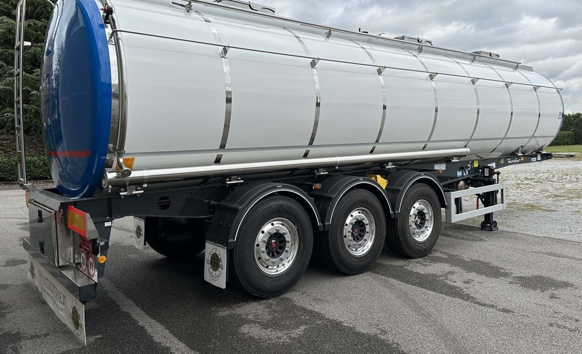 Bata CISTERNA SUPER LIGHT NUOVA - Poluprikolica cisterna: slika 4 Bata CISTERNA SUPER LIGHT NUOVA - Poluprikolica cisterna: slika 4