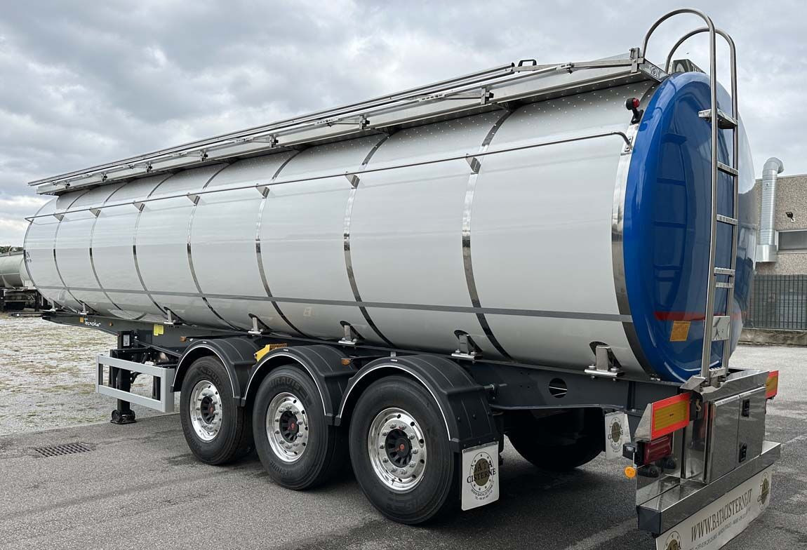 Bata CISTERNA SUPER LIGHT NUOVA - Poluprikolica cisterna: slika 2 Bata CISTERNA SUPER LIGHT NUOVA - Poluprikolica cisterna: slika 2