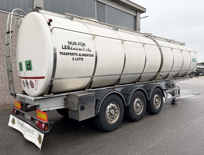 CISTERNA ALIMENTARE GRAPAR-ACERBI ANNO 2015 - Poluprikolica cisterna: slika 4 CISTERNA ALIMENTARE GRAPAR-ACERBI ANNO 2015 - Poluprikolica cisterna: slika 4