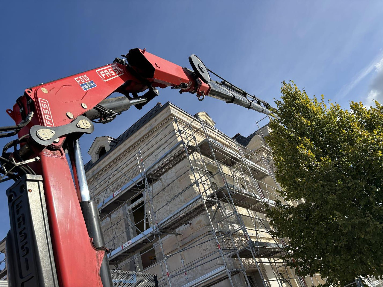 Kamion sa tovarnim sandukom, Kamion sa dizalicom DAF CF 480 8x4 E6 / Fassi F315A.2.26 crane / flatbedCF 480 8x4 E6 / Fassi F315A.2.26 crane / flatbed: slika 11