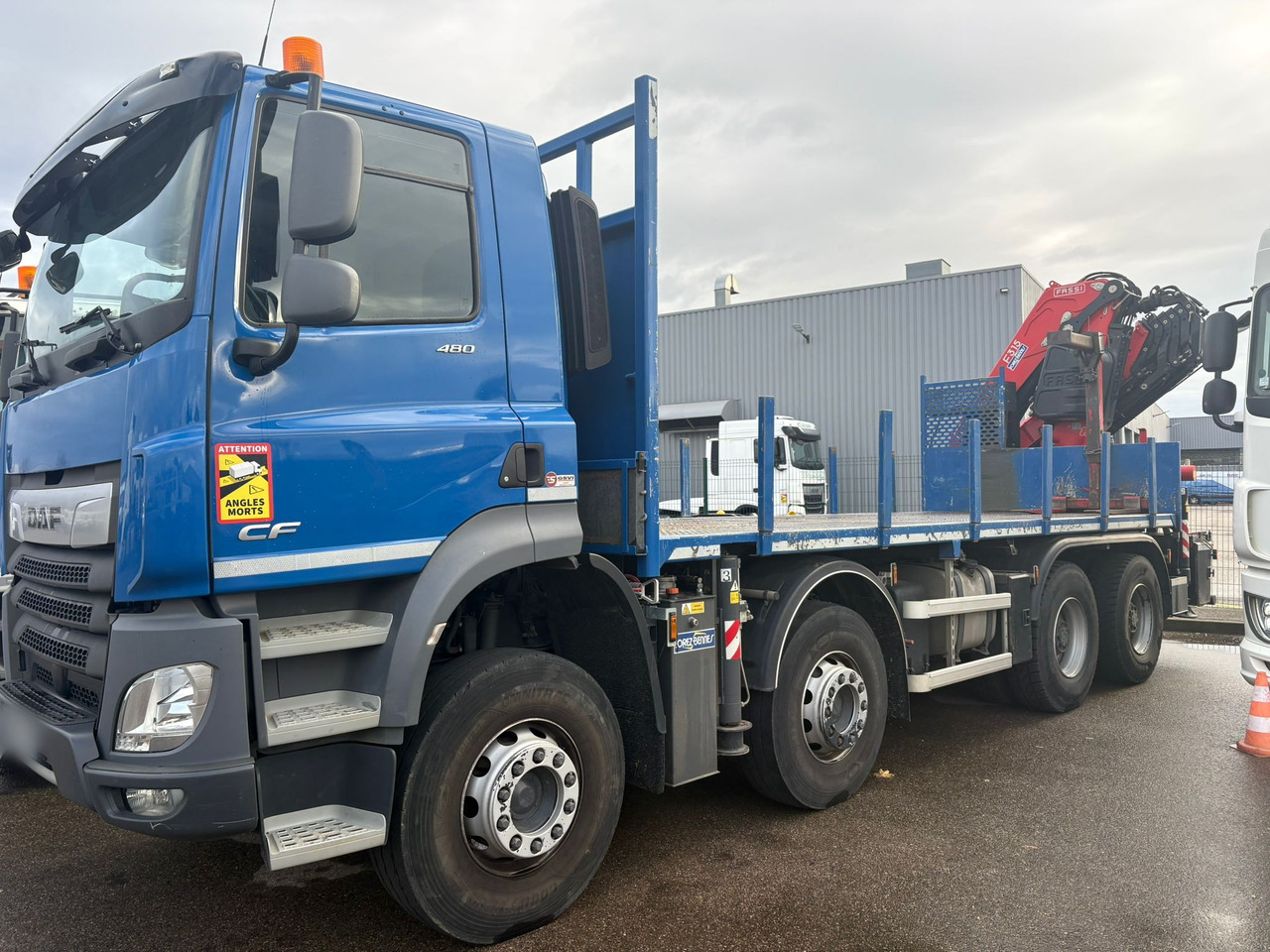 DAF CF 480 8x4 E6 / Fassi F315A.2.26 crane / flatbedCF 480 8x4 E6 / Fassi F315A.2.26 crane / flatbed - Kamion sa dizalicom: slika 3 DAF CF 480 8x4 E6 / Fassi F315A.2.26 crane / flatbedCF 480 8x4 E6 / Fassi F315A.2.26 crane / flatbed - Kamion sa dizalicom: slika 3