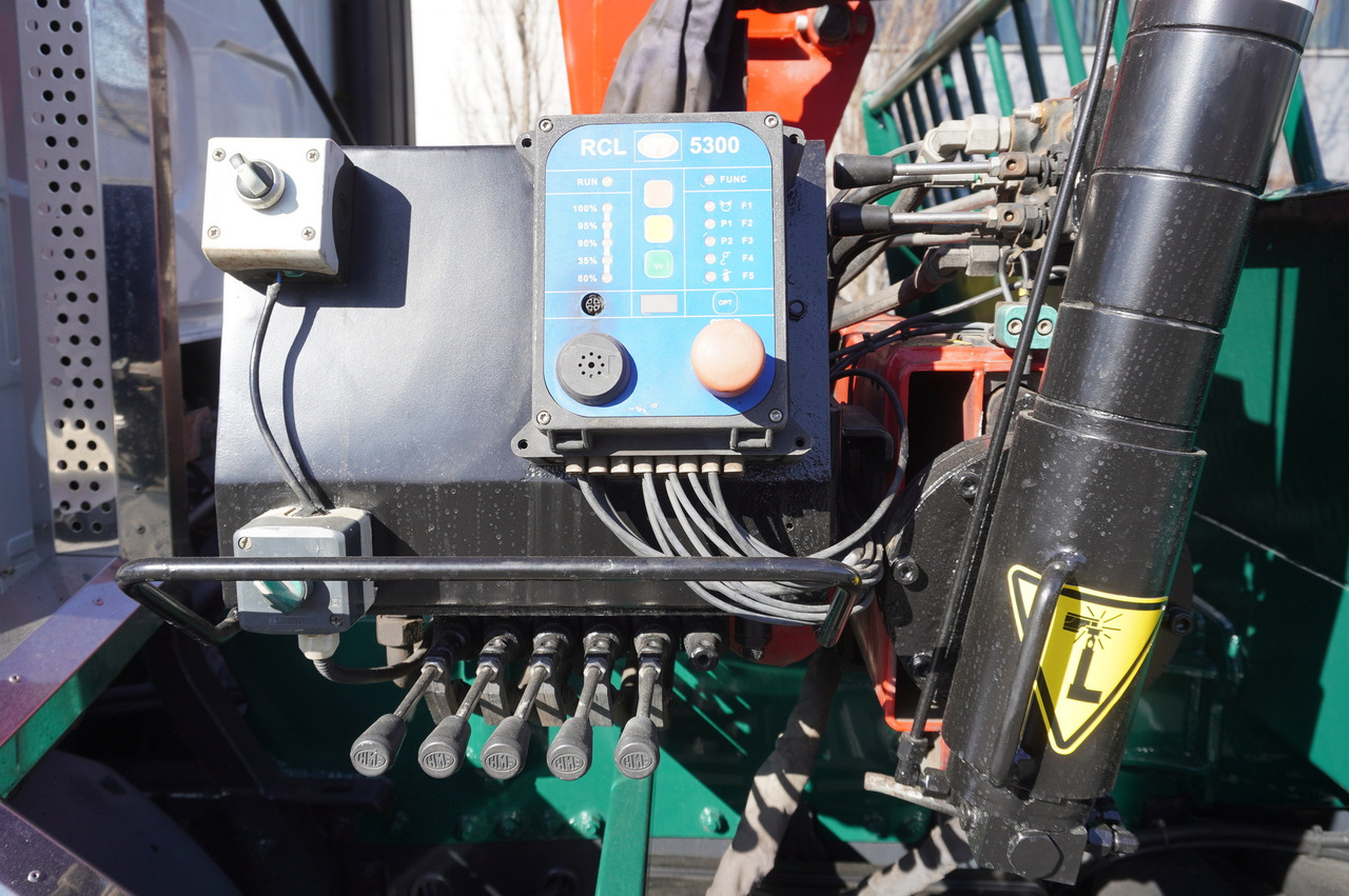 Kamion sa hidrauličnom kukom, Kamion sa dizalicom DAF LF 18.310 E6 / Skip loader Fornal NKR 130V / HDS HMF 735 K2 / Manual gearbox: slika 12 Kamion sa hidrauličnom kukom, Kamion sa dizalicom DAF LF 18.310 E6 / Skip loader Fornal NKR 130V / HDS HMF 735 K2 / Manual gearbox: slika 12