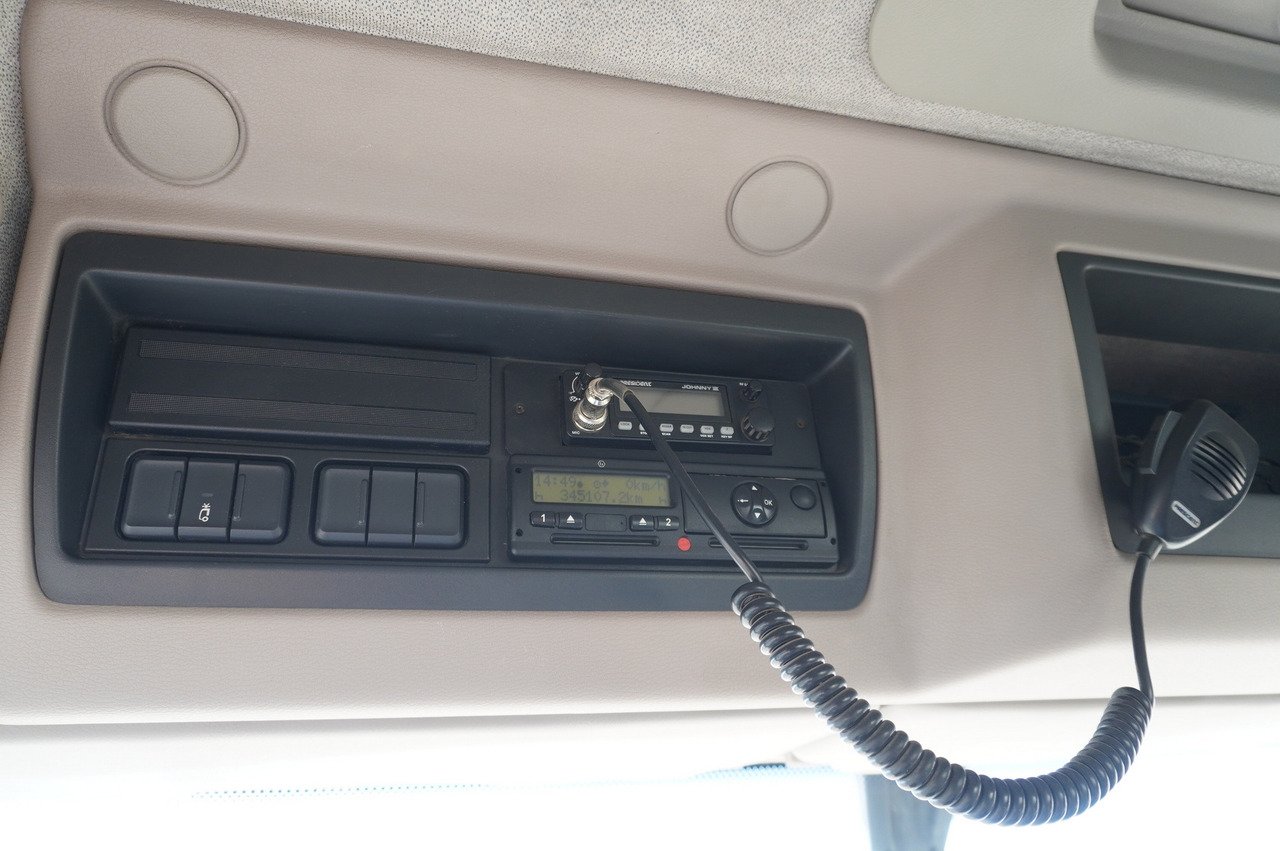 Kamion sa hidrauličnom kukom, Kamion sa dizalicom DAF LF 18.310 E6 / Skip loader Fornal NKR 130V / HDS HMF 735 K2 / Manual gearbox: slika 26 Kamion sa hidrauličnom kukom, Kamion sa dizalicom DAF LF 18.310 E6 / Skip loader Fornal NKR 130V / HDS HMF 735 K2 / Manual gearbox: slika 26