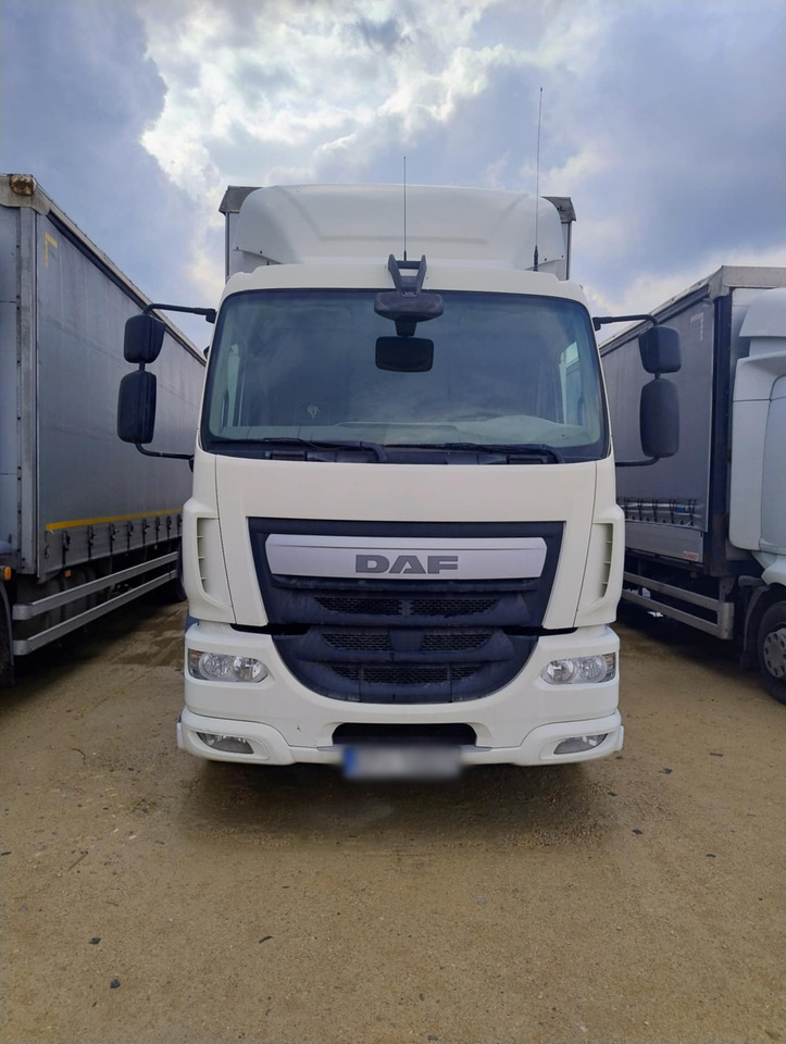 DAF LF 250 / Curtainsider 18 EPAL / sleeping cab - Kamion sa ceradom: slika 2 DAF LF 250 / Curtainsider 18 EPAL / sleeping cab - Kamion sa ceradom: slika 2