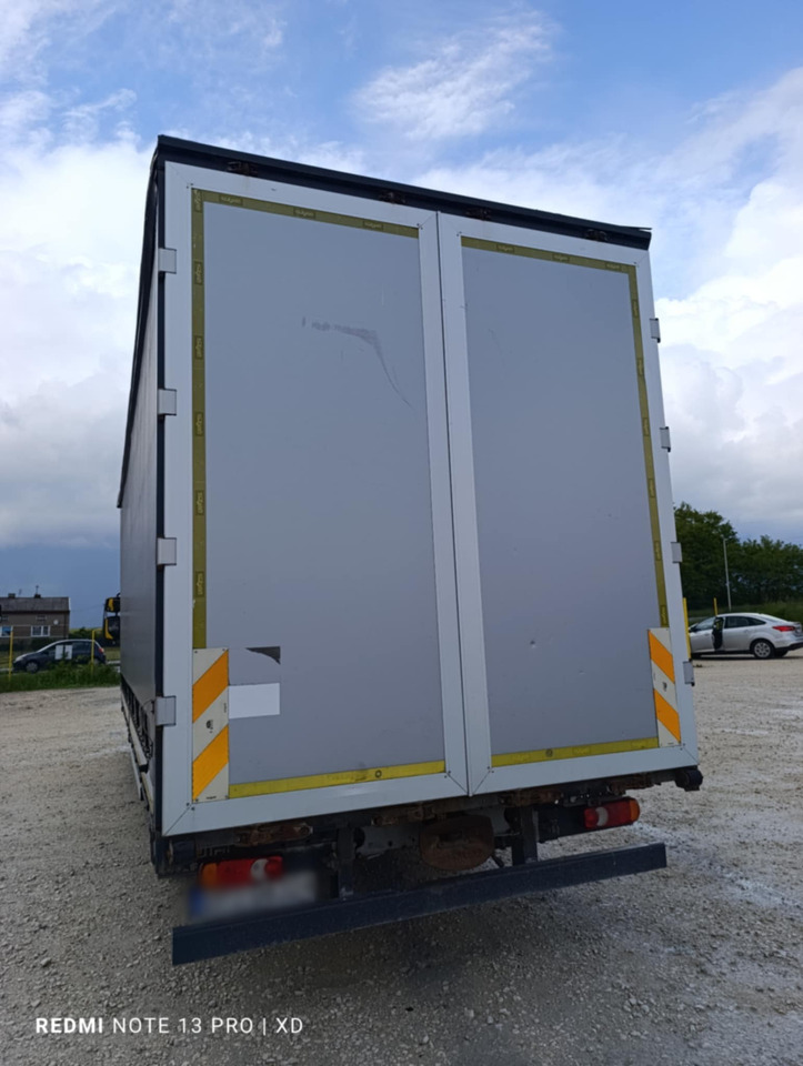 DAF LF 250 / Curtainsider 18 EPAL / sleeping cab - Kamion sa ceradom: slika 3 DAF LF 250 / Curtainsider 18 EPAL / sleeping cab - Kamion sa ceradom: slika 3