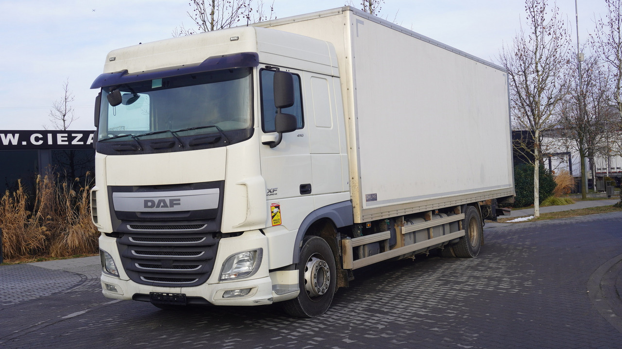 DAF XF 410 EURO 6 /410 HP / 20 EPAL / Dhollandia lift 1500 kg - Kamion sa zatvorenim sandukom: slika 2 DAF XF 410 EURO 6 /410 HP / 20 EPAL / Dhollandia lift 1500 kg - Kamion sa zatvorenim sandukom: slika 2