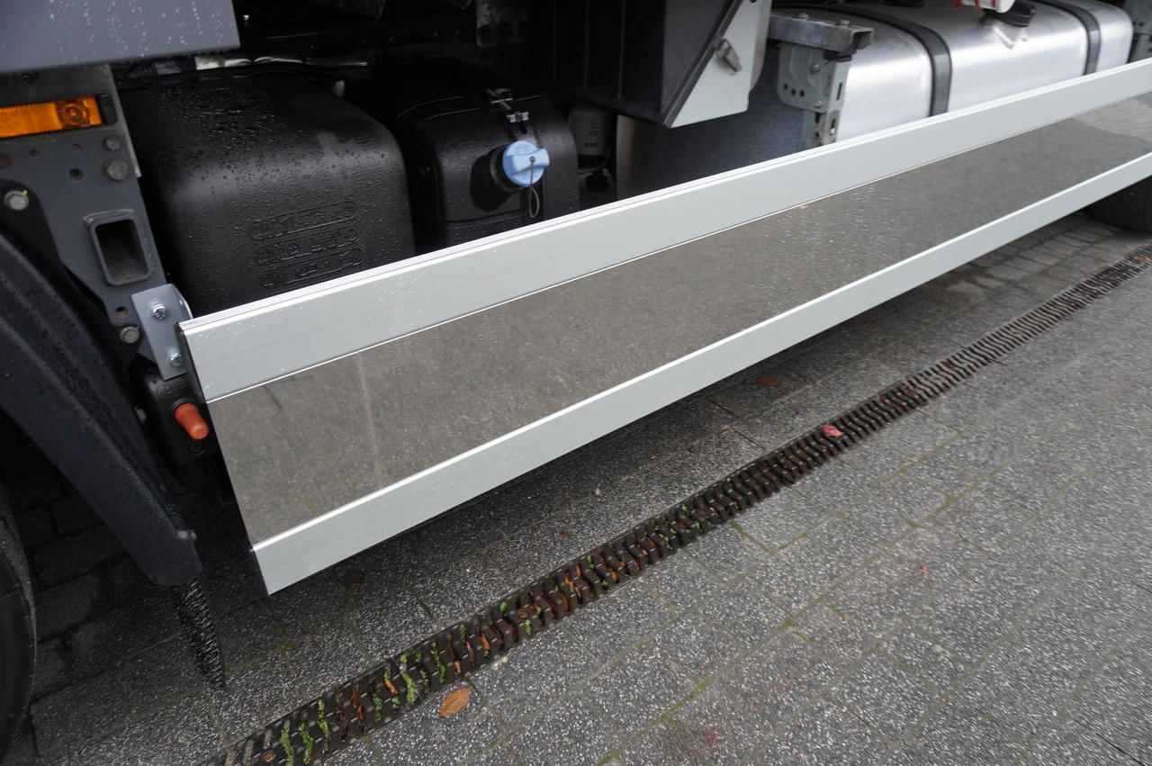 Lizing DAF XF 480 E6 6x2 / NEW Lamberet Refrigerator 18 pallets / 260000 km DAF XF 480 E6 6x2 / NEW Lamberet Refrigerator 18 pallets / 260000 km: slika 9