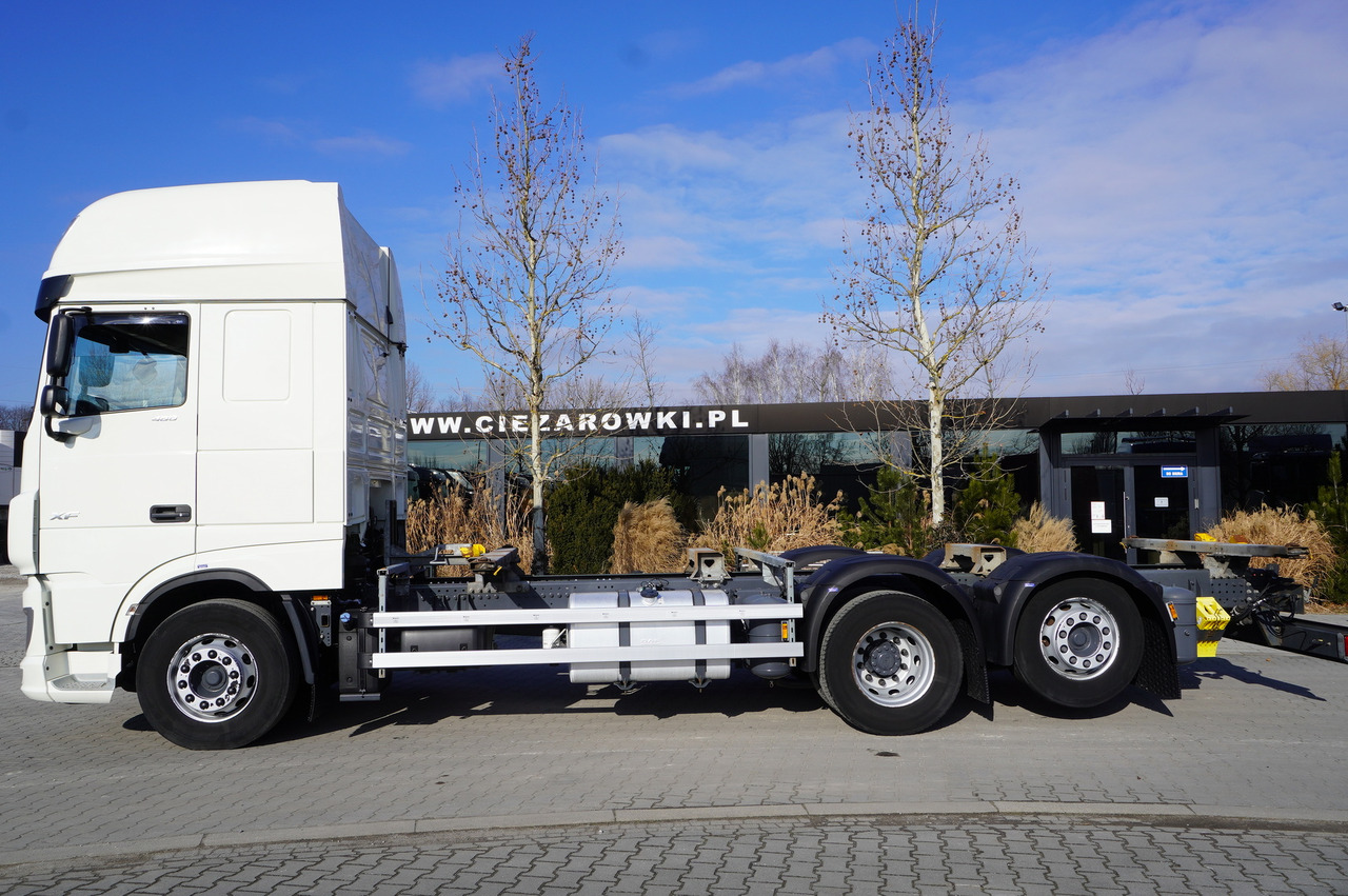DAF XF 480 SSC / 6x2 / BDF / standard / 380 tho.km - Kamion sa golom šasijom i zatvorenom kabinom: slika 4 DAF XF 480 SSC / 6x2 / BDF / standard / 380 tho.km - Kamion sa golom šasijom i zatvorenom kabinom: slika 4