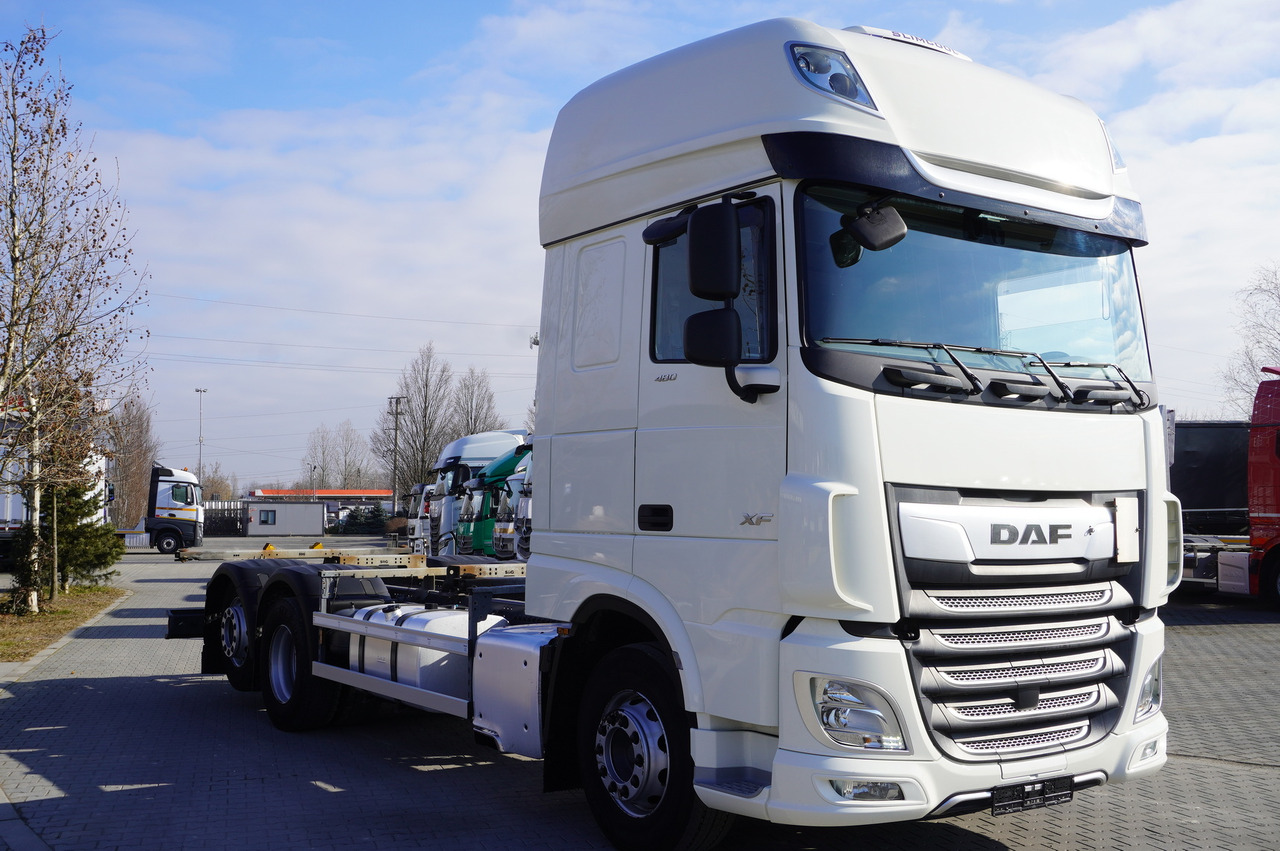 DAF XF 480 SSC / 6x2 / BDF / standard / 380 tho.km - Kamion sa golom šasijom i zatvorenom kabinom: slika 3 DAF XF 480 SSC / 6x2 / BDF / standard / 380 tho.km - Kamion sa golom šasijom i zatvorenom kabinom: slika 3