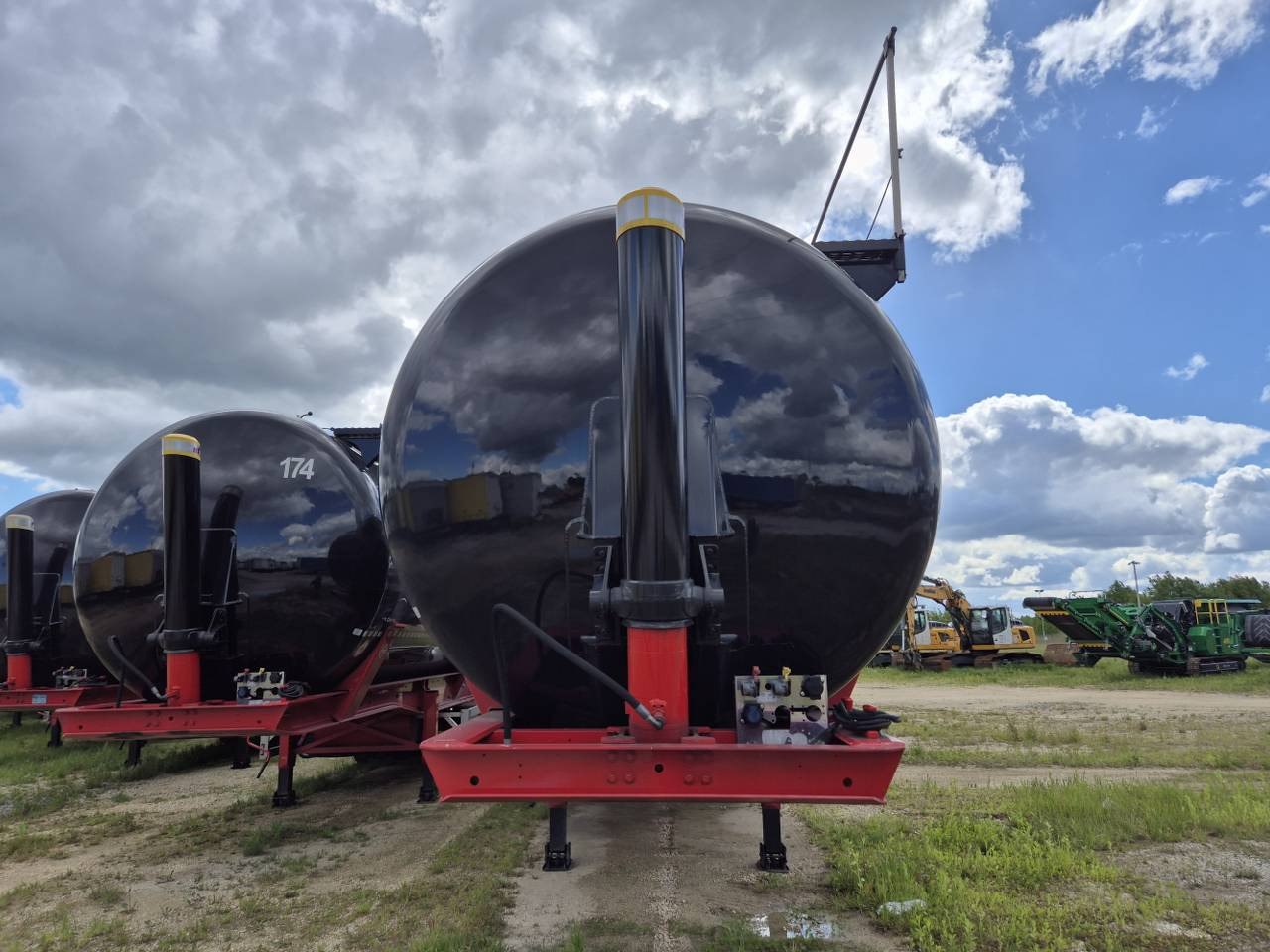 FELDBINDER KIP 66.3 Silo tank / 66 m3 / 2022 / 10 units - Silo cisterna: slika 2 FELDBINDER KIP 66.3 Silo tank / 66 m3 / 2022 / 10 units - Silo cisterna: slika 2