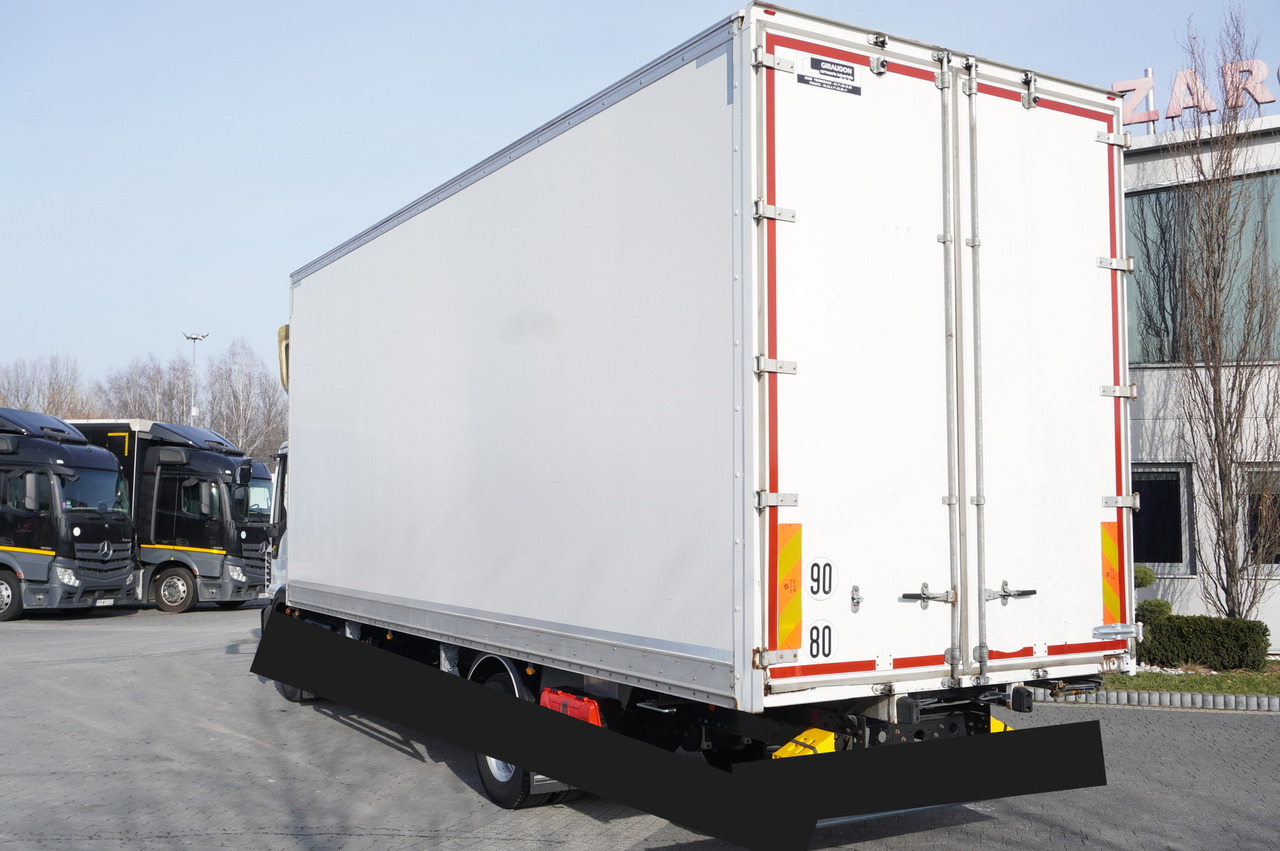 Giraudon 120.190 - Promenjivo telo - sanduk: slika 4 Giraudon 120.190 - Promenjivo telo - sanduk: slika 4