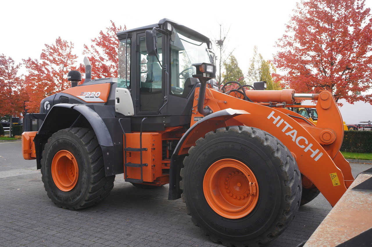 Utovarivač točkaš HITACHI ZW220 articulated loader / 2 buckets: slika 8
