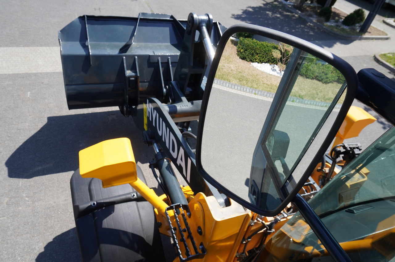 Utovarivač točkaš HYUNDAI HL940A articulated loader / year 2021 / weight 13.5t year of production 2021: slika 26 Utovarivač točkaš HYUNDAI HL940A articulated loader / year 2021 / weight 13.5t year of production 2021: slika 26