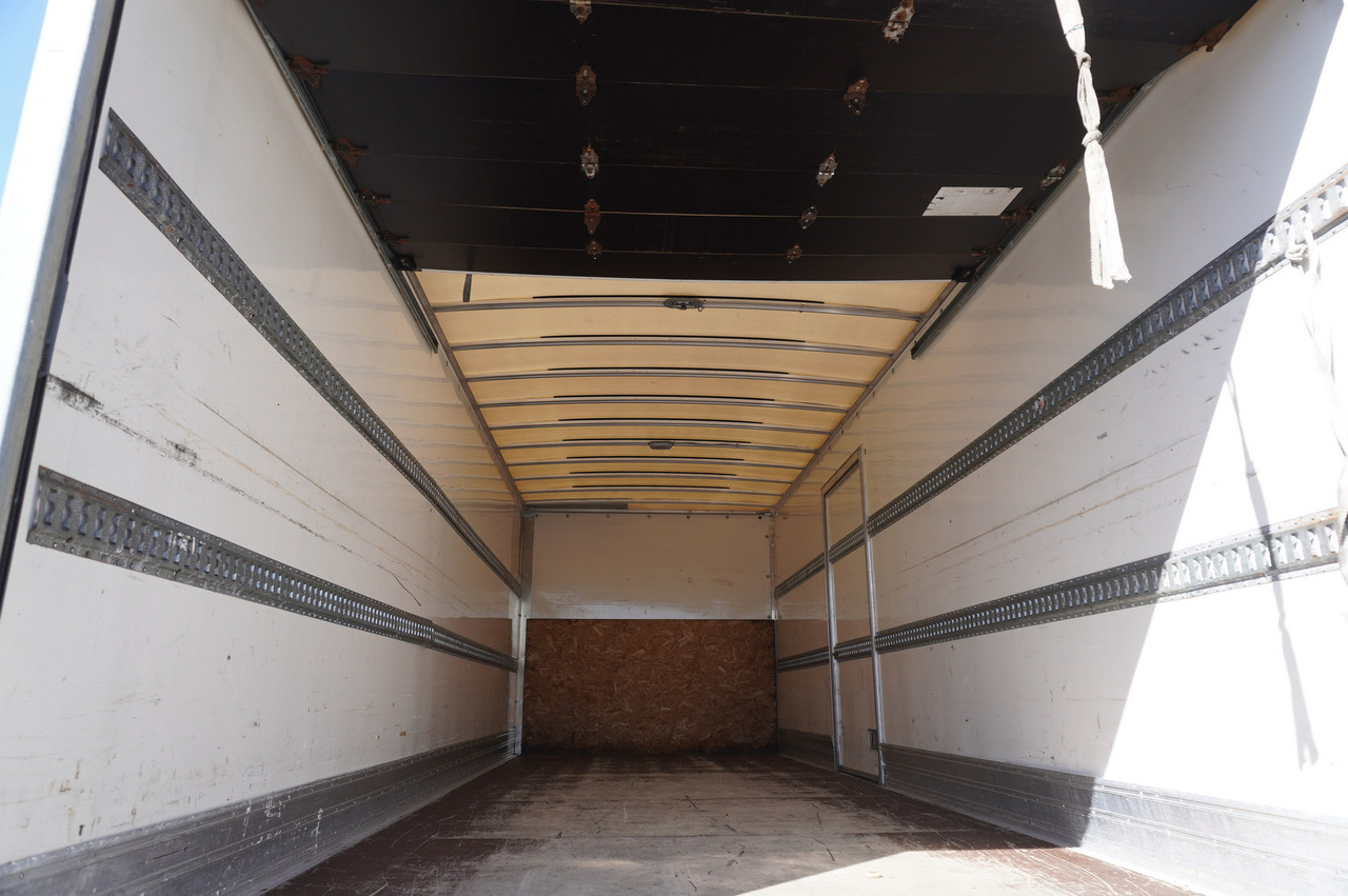 IVECO Eurocargo 120-190 / 160 thousand km !!! / Box 18 EPAL / Dhollandia lift 1500 kg - Kamion sa zatvorenim sandukom: slika 5 IVECO Eurocargo 120-190 / 160 thousand km !!! / Box 18 EPAL / Dhollandia lift 1500 kg - Kamion sa zatvorenim sandukom: slika 5