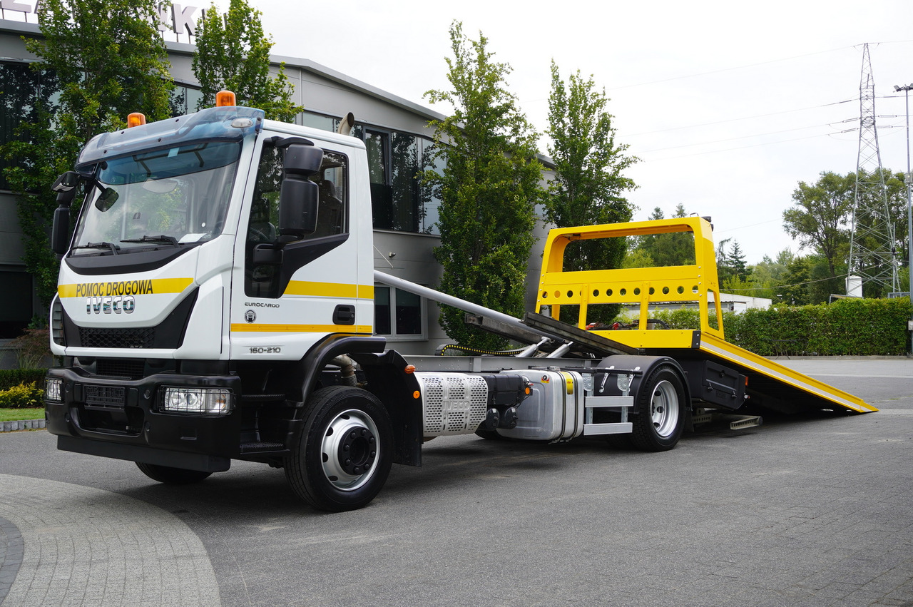 IVECO Eurocargo 160-210 / 75,000 km! / OMARS lowered tow truck platform / Fork - Kamion za prevoz automobila: slika 4 IVECO Eurocargo 160-210 / 75,000 km! / OMARS lowered tow truck platform / Fork - Kamion za prevoz automobila: slika 4